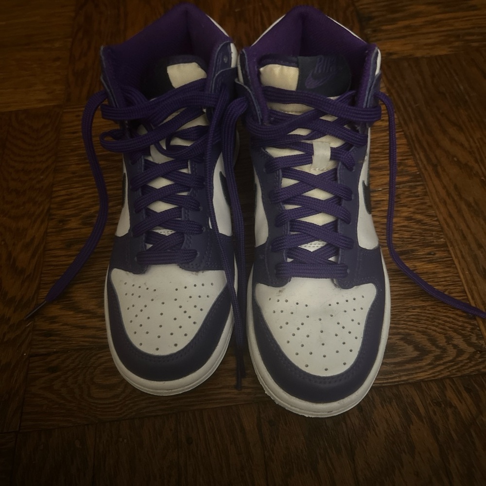 Nike Deep Purple Athletic Shoes